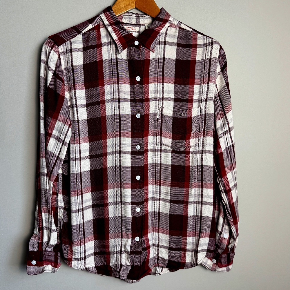 Levi's Women's Plaid Boyfriend Fit‎ Long Sleeve Button Up Shirt Burgundy/Wine M